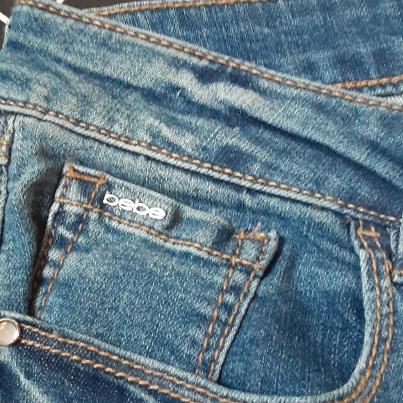 BEBE HEARTBREAKER ANKLE SKINNY JEANS, SIZE 30 - Picture 4 of 14